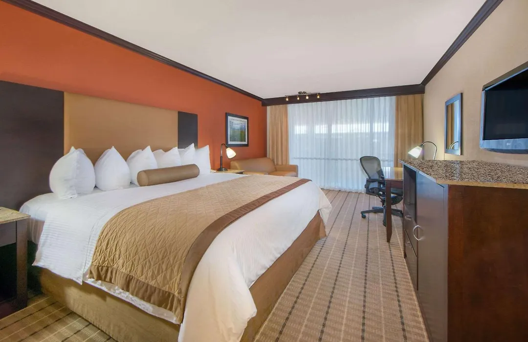 Wyndham Garden Okc Airport - Event Center, Indoor Pool, Arcade Near Paycom, Fairgrounds-1